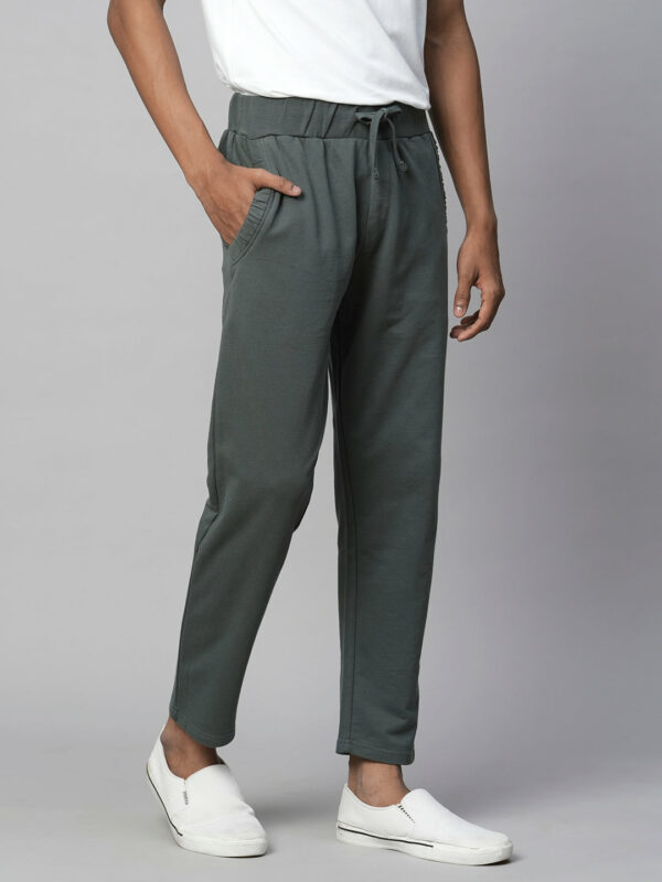 Men's Olive Cotton Regular Fit Pant
